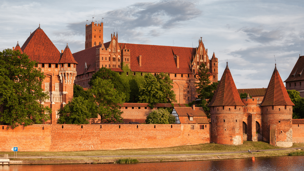 Atrakcje dla dzieci na Pomorzu - gdzie zabrać najmłodszych? Malbork - atrakcje Pomorze