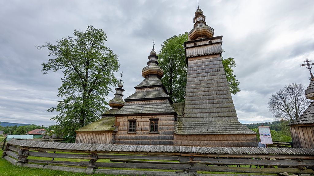 Atrakcje Małopolski - ciekawe i nieznane miejsca warte zobaczenia | EuroPodróże Kościół w Kwiatoniu
