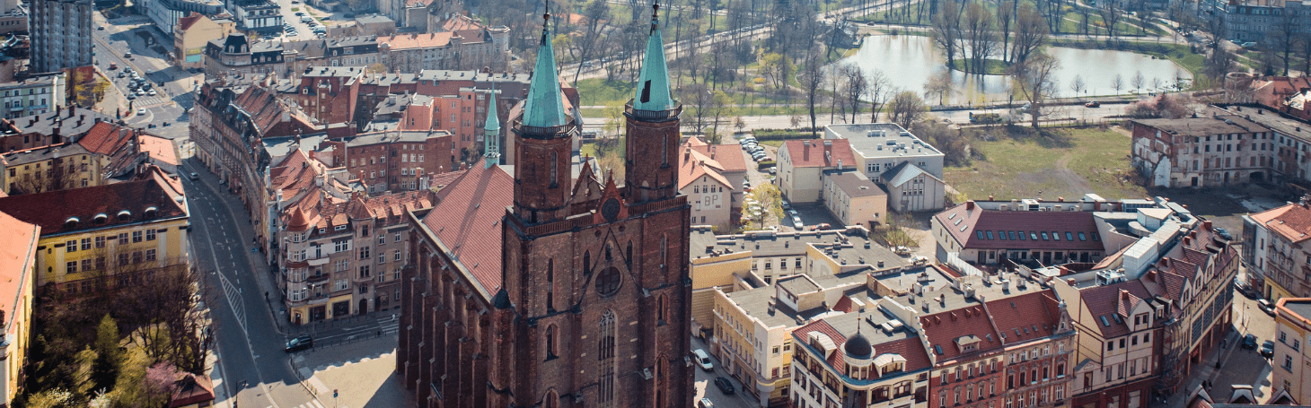 Legnica – poznaj atrakcje i zabytki, które musisz zobaczyć Panorama miasta