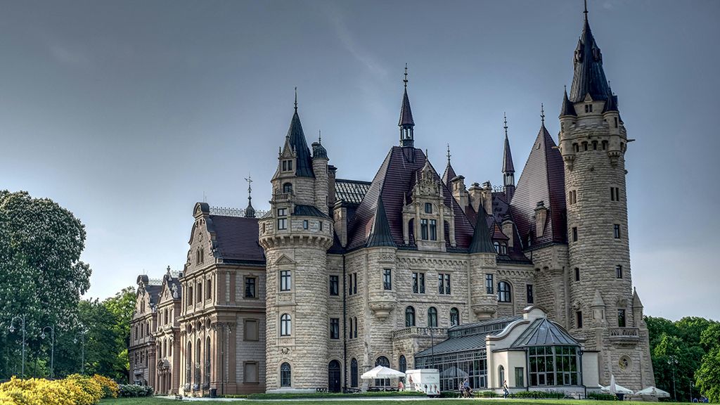 Opolskie - TOP 12 atrakcji turystycznych i ciekawych miejsc Zamek w Mosznie