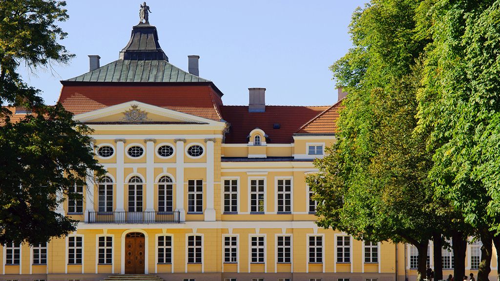 Atrakcje turystyczne Wielkopolski - przegląd najciekawszych miejsc Pałac w Rogalinie