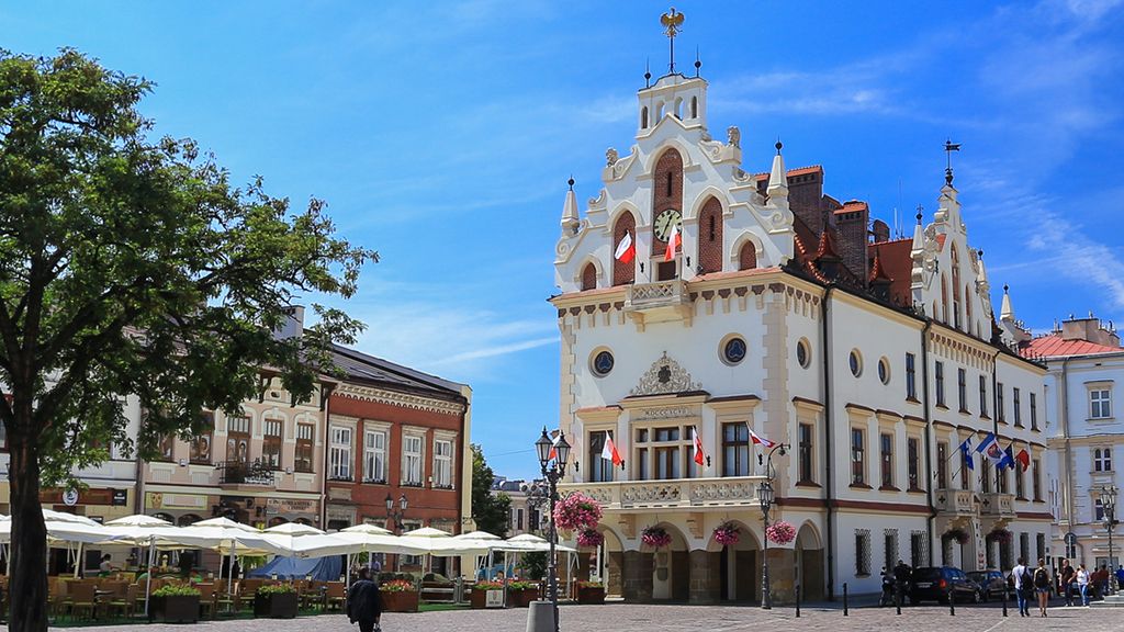 Podkarpacie - najciekawsze atrakcje turystyczne i miejsca regionu Rynek w Rzeszowie