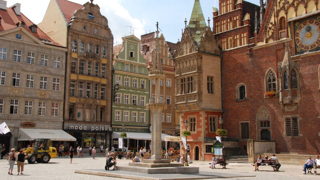 City break z Katowic pociągiem Wrocław rynek