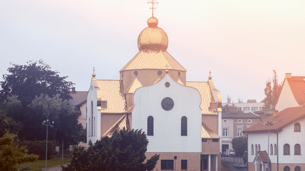 Atrakcje w Koszalinie – przegląd najciekawszych miejsc Cerkiew Zaśnięcia Przenajświętszej Bogurodzicy