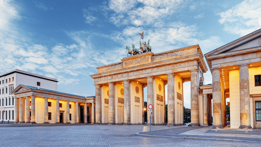 Wycieczki weekendowe pociągiem z Kalisza – pomysły na wyjazd Berlin