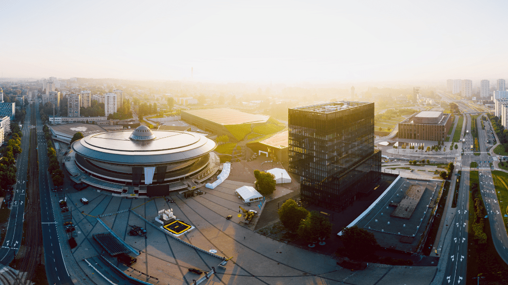 Ferie zimowe województwo śląskie 2025 - kiedy są i co warto zobaczyć? nospr i spodek katowice - ferie zimowe śląskie - kiedy i atrakcje