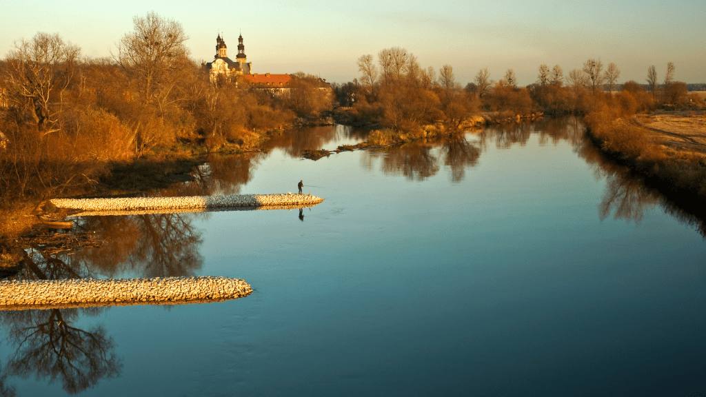 City break z Poznania pociągiem – najlepsze i tanie kierunki Tereny nad rzeką