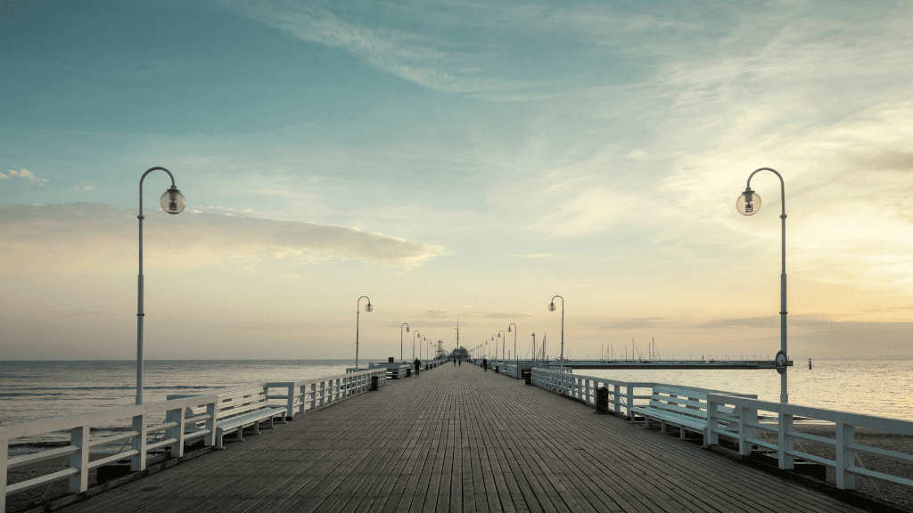 City break z Warszawy pociągiem – najlepsze i tanie kierunki na weekend Molo w Sopocie