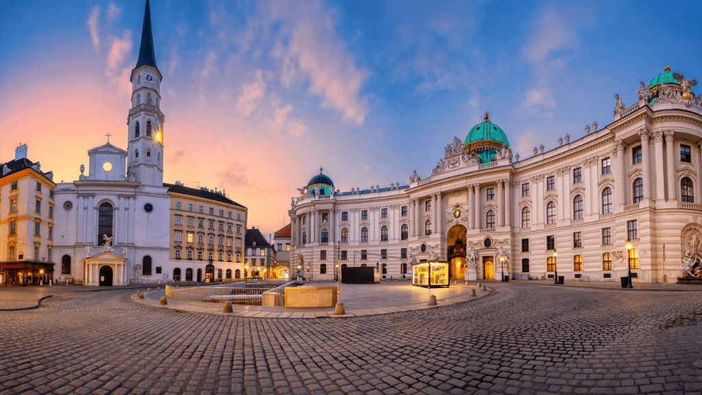 City break z Krakowa pociągiem – tanie i szybkie pomysły na wyjazd Wiedeń