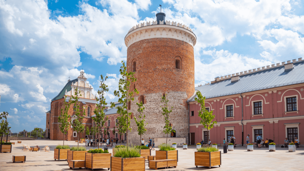 City break z Warszawy pociągiem – najlepsze i tanie kierunki na weekend Zamek Lubelski