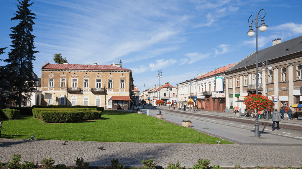 City break z Warszawy pociągiem – najlepsze i tanie kierunki na weekend Radom