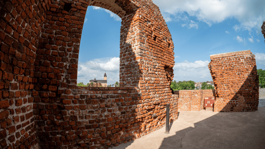 City break z Warszawy pociągiem – najlepsze i tanie kierunki na weekend Sochaczew