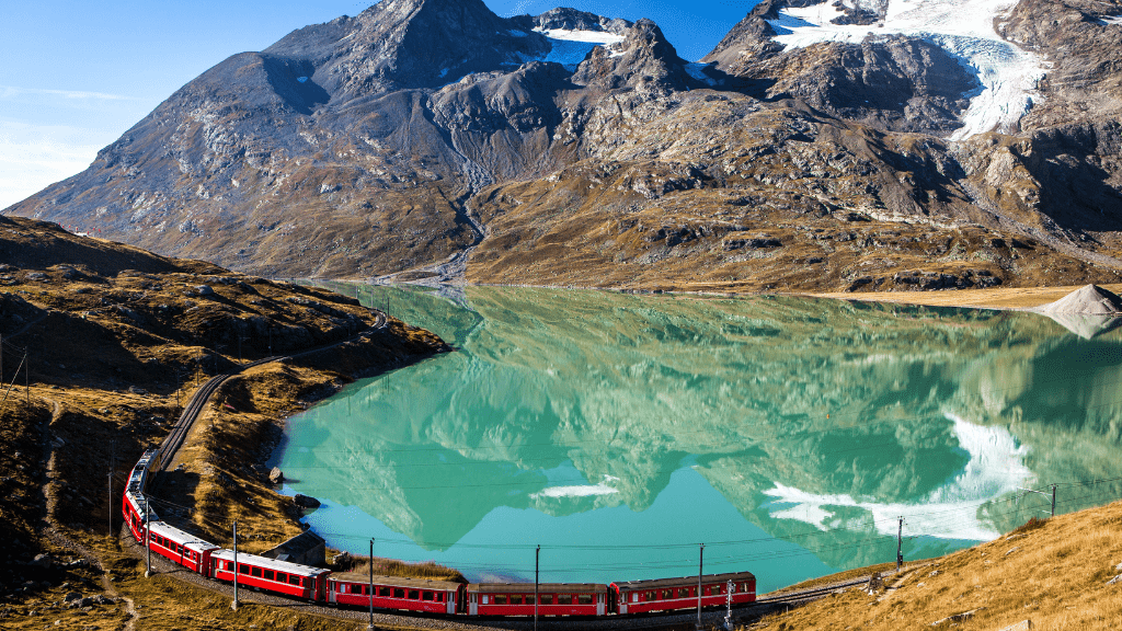 Pociągi w Szwajcarii Bernina Express