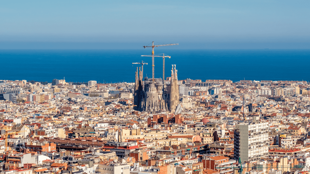 Pociągi w Hiszpanii Barcelona z lotu ptaka