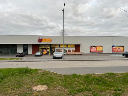 Biedronka, sklep przy dworcu Białogard