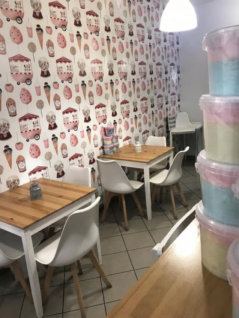 Bombonierka , Cafe Lucas Łukasz Łukasiewicz, okolice dworca Bolesławiec