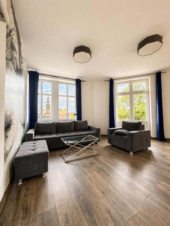Apartament Pod Ratuszem - Boleslawiec Centrum - Old Town View, nocleg blisko dworca Bolesławiec
