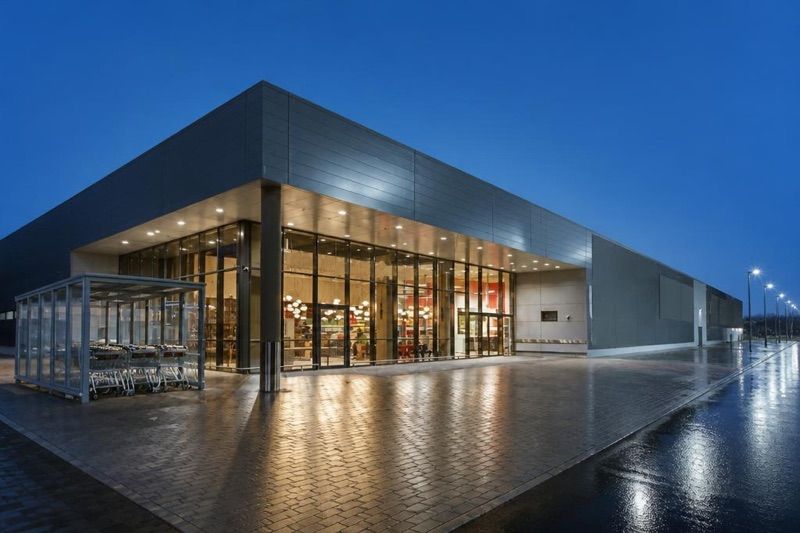Kaufland Bolesławiec, sklep przy dworcu Bolesławiec