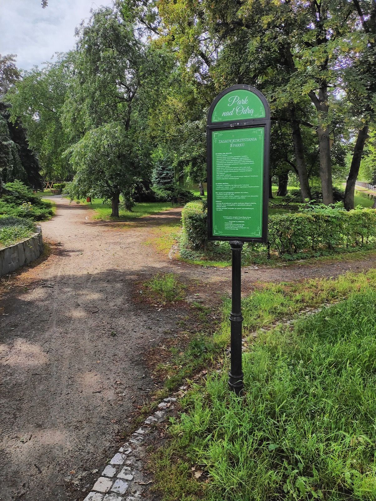 Park Nadodrzański, atrakcja w pobliżu dworca Brzeg