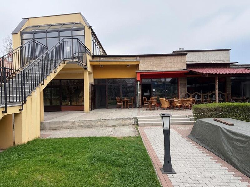 Pizzeria da Antonio, okolice dworca Brzeg