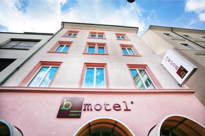 b-smart motel Basel, hotel blisko dworca Basel SBB