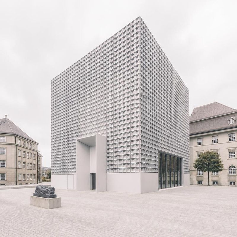 Bündner Kunstmuseum, atrakcja w pobliżu dworca Chur
