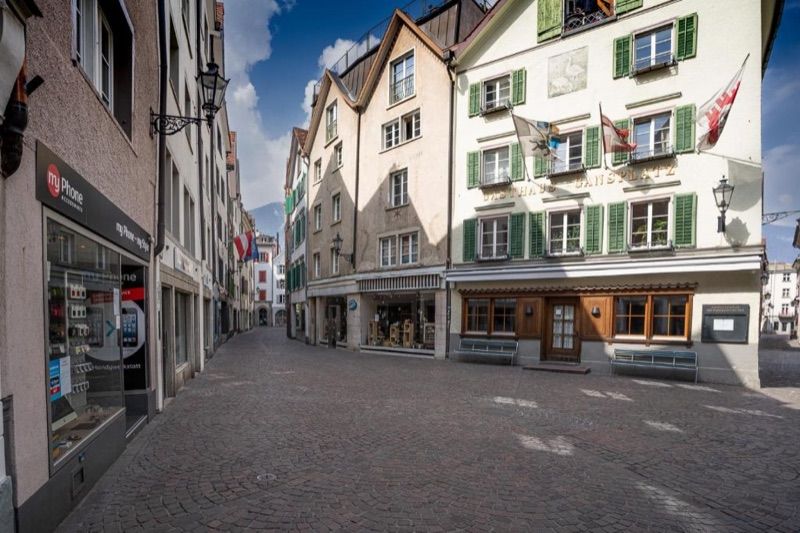 Zentral Altstadt Chur - Bahnhofsnah - Ferienwohnung - Bernina Express - Solution-Grischun, hotel blisko dworca Chur