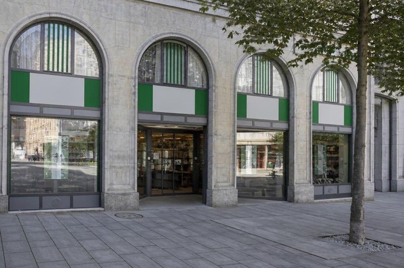 Raetus Apotheke, sklep przy dworcu Chur