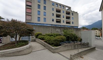 k kiosk, sklep przy dworcu Lugano