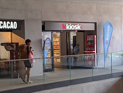 k kiosk, sklep przy dworcu Lugano