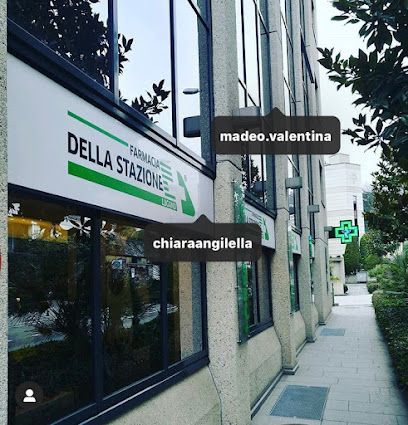 Farmacia della Stazione/agenzia postale, sklep przy dworcu Lugano