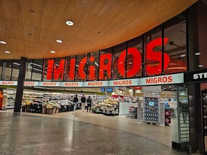MIGROS, sklep przy dworcu Zürich Flughafen