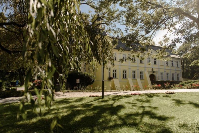 Hotel Zamek Chałupki, hotel blisko dworca Chałupki