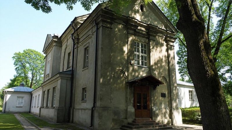 Muzeum Chełmskie. Dawna kaplica św. Mikołaja, atrakcja w pobliżu dworca Chełm Miasto