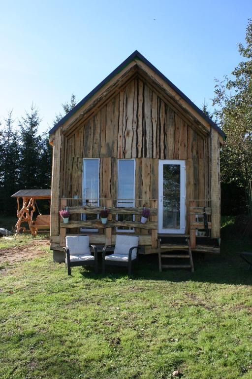 One House, hotel blisko dworca Chojna