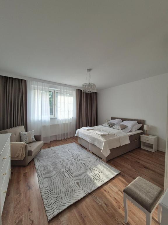 Apartament Pod Kamienną Bramą, nocleg blisko dworca Chojnice