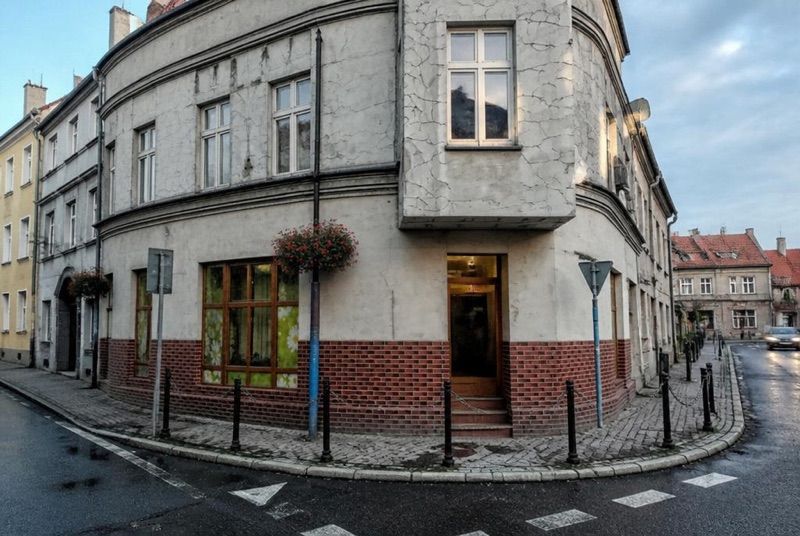 Apteka Stokrotka, sklep przy dworcu Chojnów