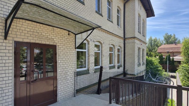 APTEKA, sklep przy dworcu Chojnów