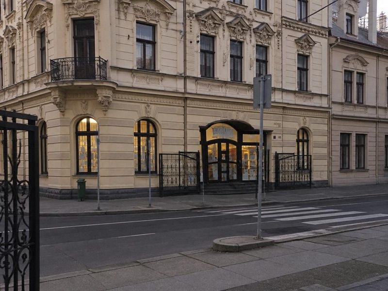 Lékárna U Madony, sklep przy dworcu Ostrawa