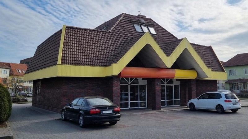 POLOmarket, sklep przy dworcu Czersk