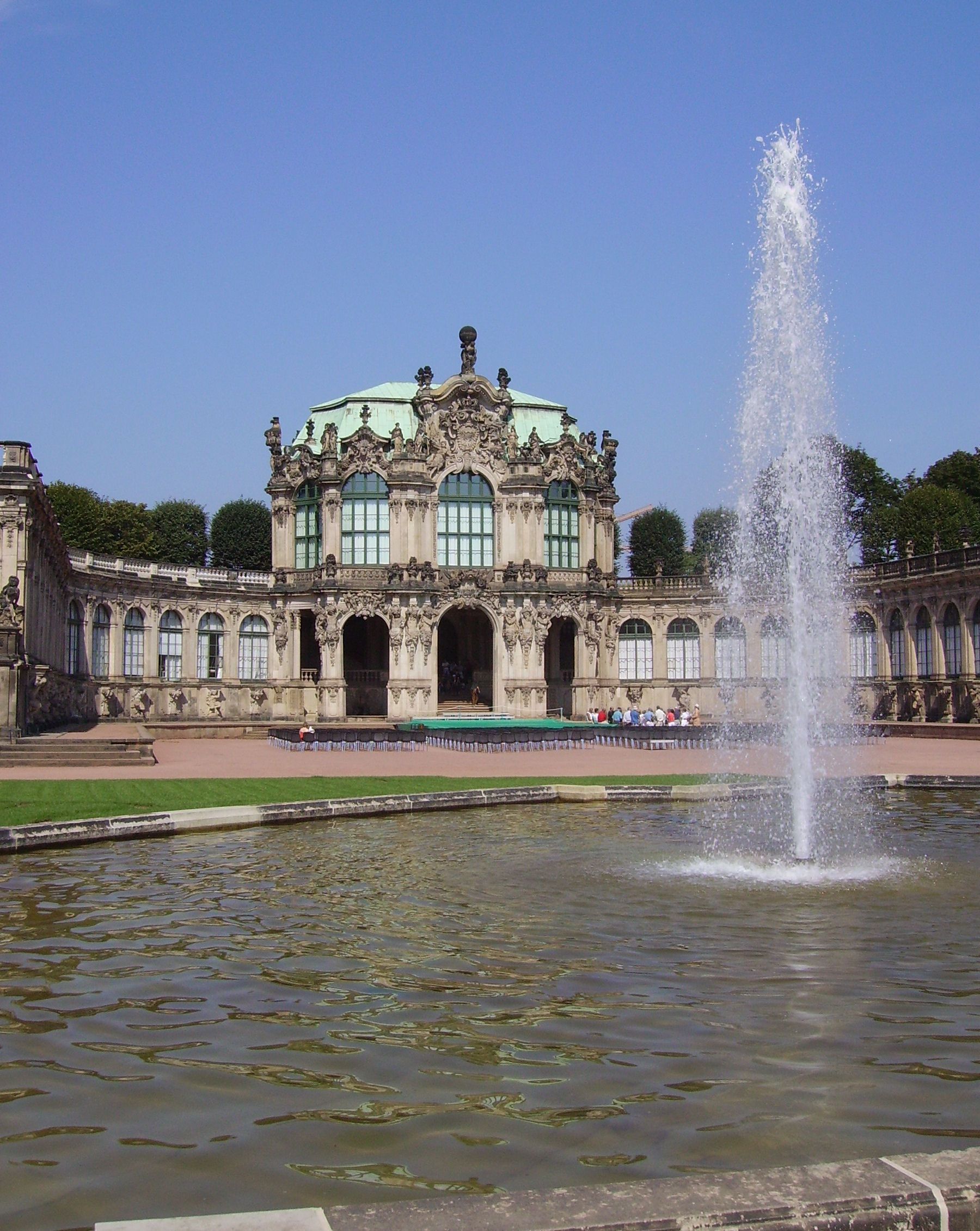 Zwinger, atrakcja w pobliżu dworca Dresden-Neustadt