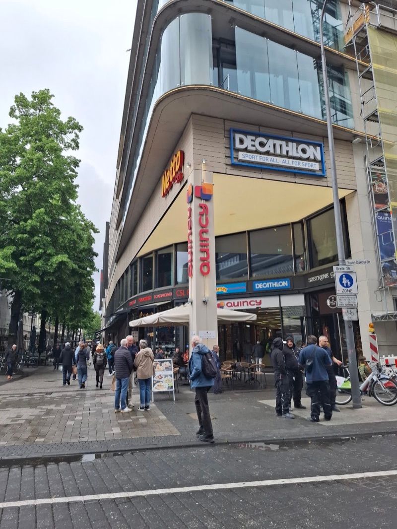 Quincy, galeria handlowa w pobliżu dworca Köln Hauptbahnhof