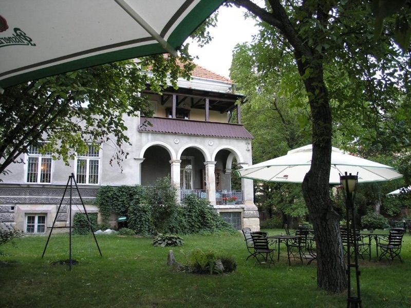Willa Wiluszówka, hotel blisko dworca Dębica