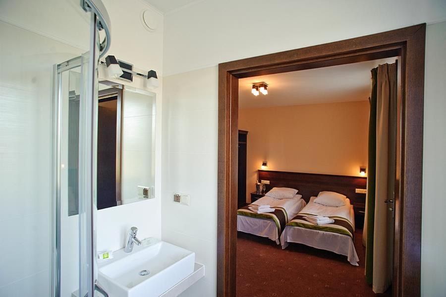 Zajazd na Towarowej, hotel blisko dworca Dęblin