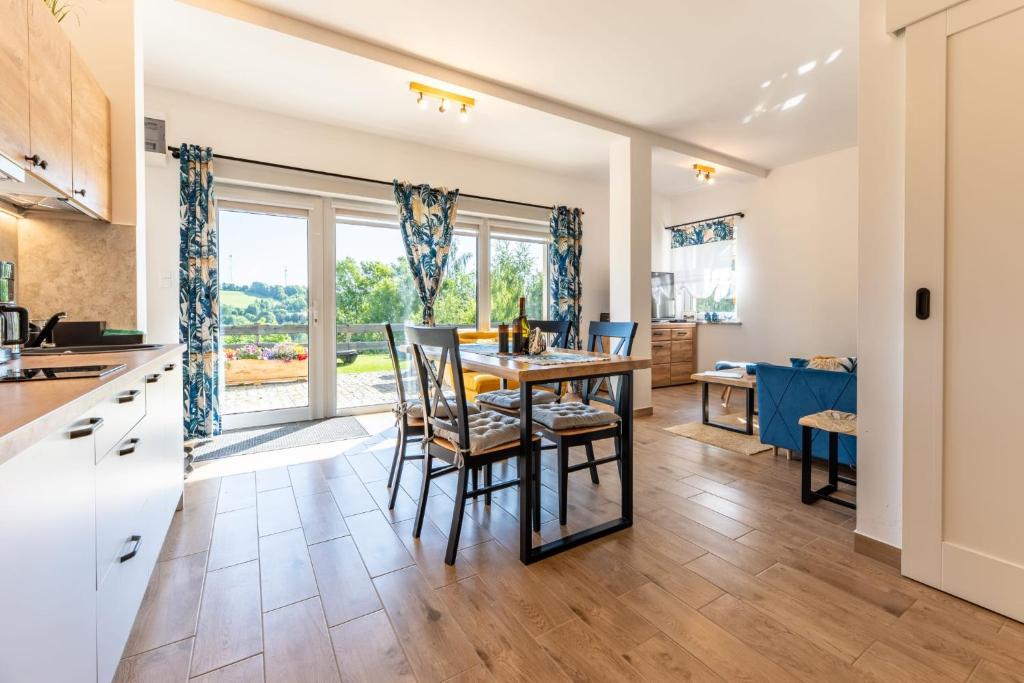 Dusznickie Apartamenty z widokiem, nocleg blisko dworca Duszniki-Zdrój