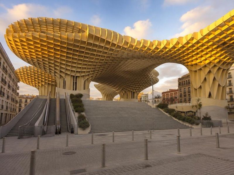 Setas de Sevilla, atrakcja w pobliżu dworca Sevilla - Santa Justa