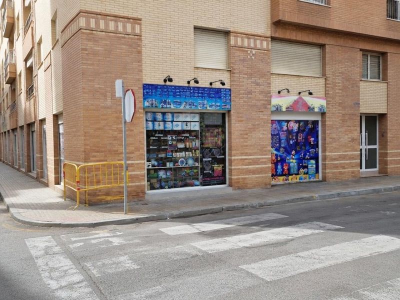 Supermercado 24h, sklep przy dworcu Tarragona
