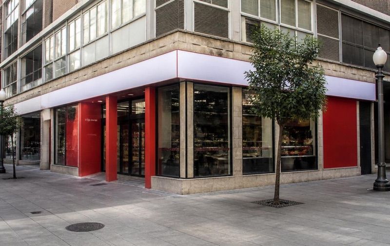 Carrefour Market, sklep przy dworcu Tarragona