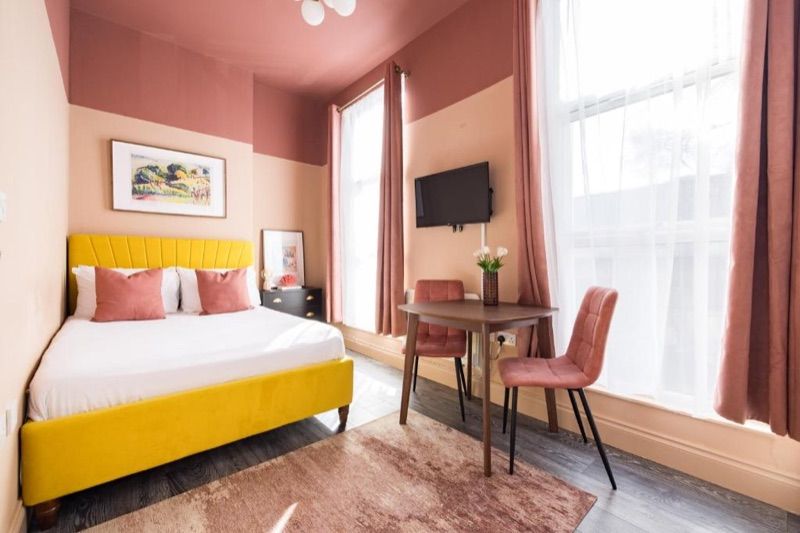 Euston apartments, hotel blisko dworca Euston