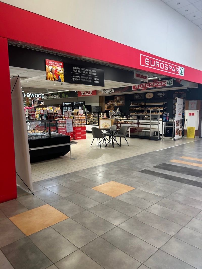 Familia. Centrum handlowe, galeria handlowa w pobliżu dworca Gdańsk Oliwa